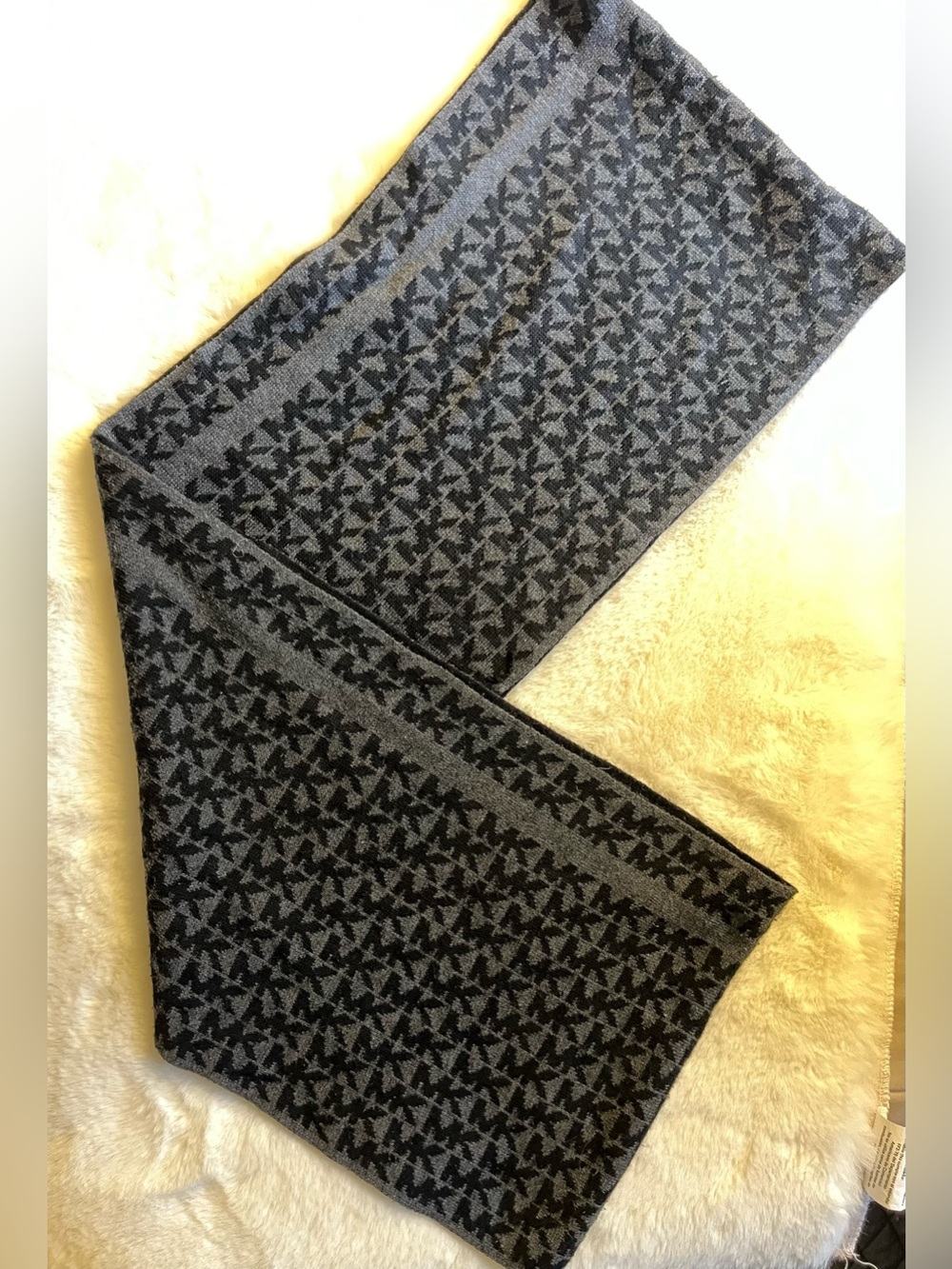 Michael Kors MK Logo Infinity Scarf Black Gray Knit Monogram Loop Scarf